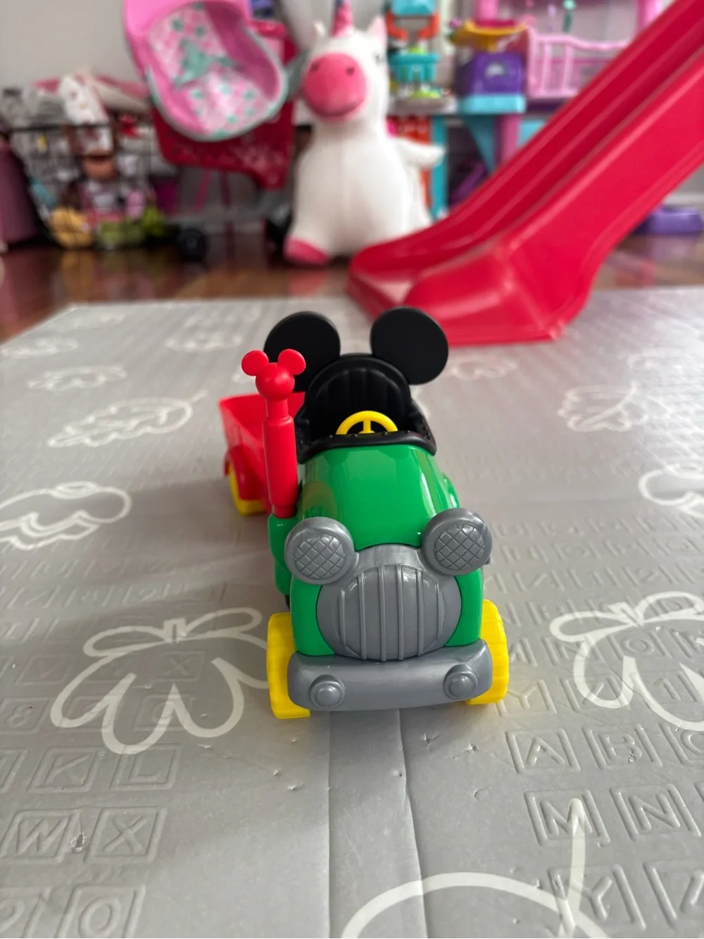 disney mickey mouse farmer & tractor playset